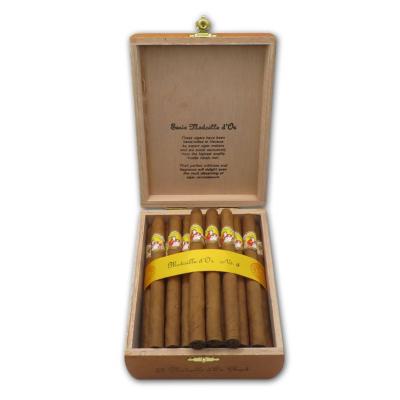 La Gloria Cubana Medaille DâOr 4 Cigar - Box of 25