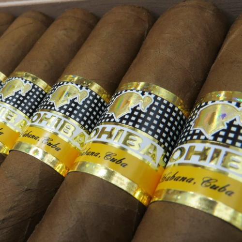 Cohiba Esplendidos Cigar - Box of 25